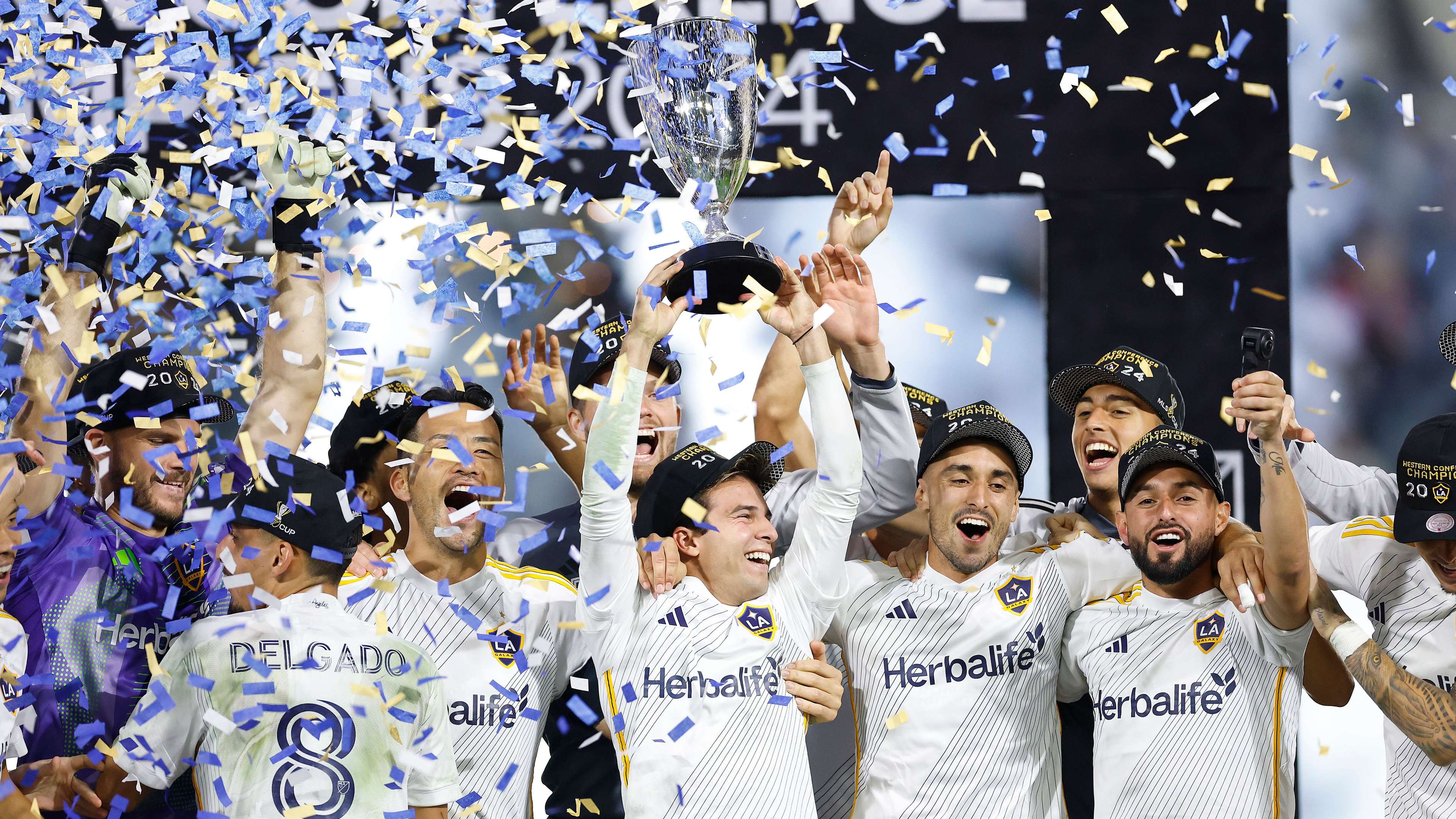 有突出表现 有突出表现